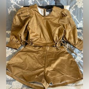 Danielle Bernstein Short set